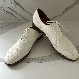 New Peal & Co White suede Bucks- size 12